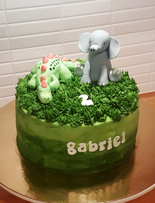 Dinosaur elephant cake - dinosaurie- och elefanttårta